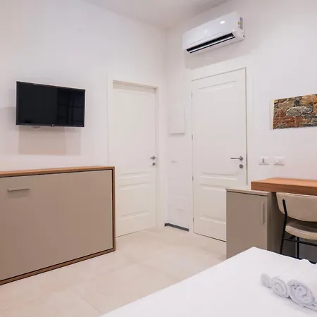 Saint Bon 15 - 5 Terre And Gæstehus 3*