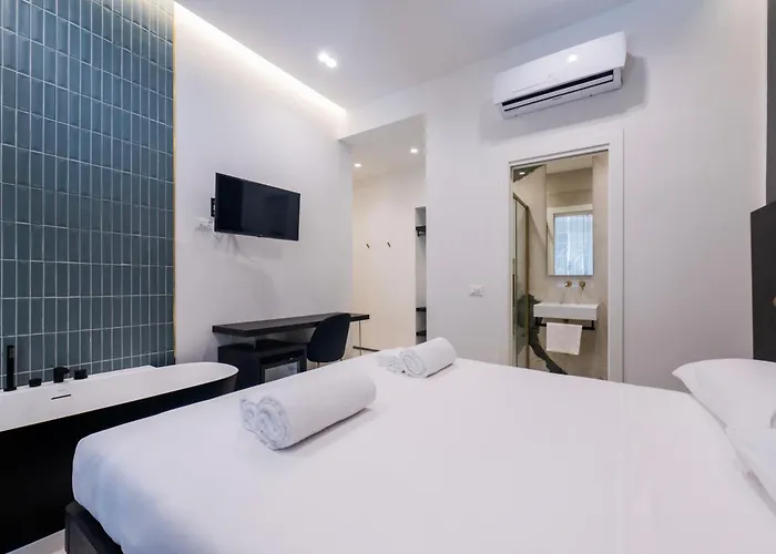 Saint Bon 15 - 5 Terre And Pensionat La Spezia